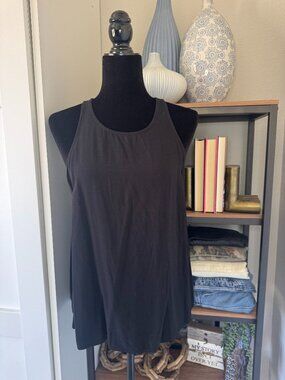 OLD NAVY Black Tank w/One Button Back Closure - Size L